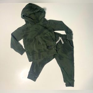Munster Kids Sweat Suit/Joggers and Hoodie Size 3